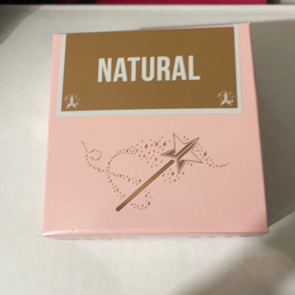 Jeffree Star Magic Star Luminous Setting Powder